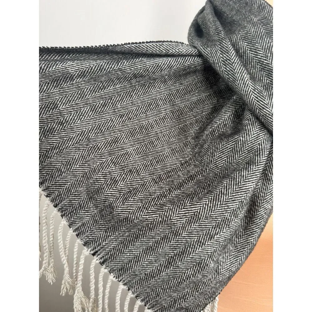 Made in Scotland 100% Cashmere Scarf OS Black Gray Fringe Quiet Luxury